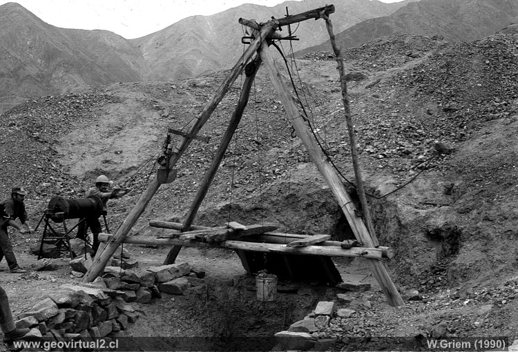 Mineros y huincha - Atacama, Chile