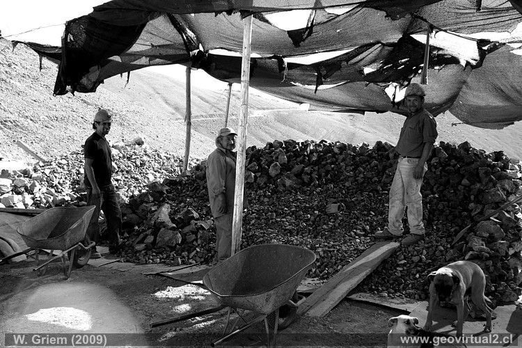 Mineros en la faena en Atacama
