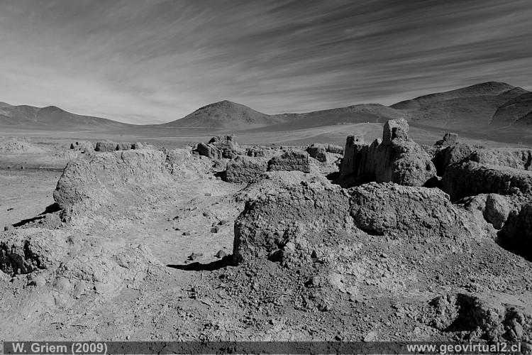 Ruinas en el desierto Atacama (Planta de la mina Dulcinea)