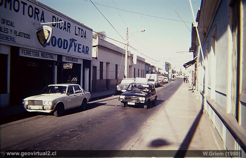Copiapo, calle Atacama en el año 1990 con el desaparecido hotel Inglés