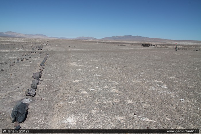Aerodromo cerca de la oficina Flor de Chile, desierto de Atacama - Chile