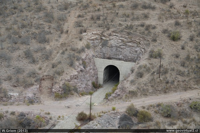 Túnel entre Palqui y Monte Patria; ferrocarriles del Norte de Chile