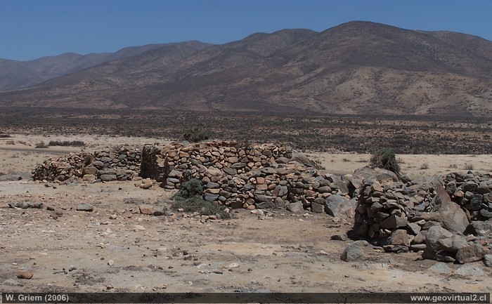 Ruinas cerca Freirina, Region Atacama