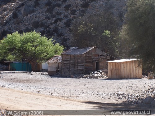 Die letzten Häuser von El Donkey in der Region Atacama, Chile