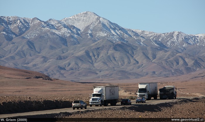 Berge bei Llampos und Carrera Pinto in der Atacama-Wüste, Chile