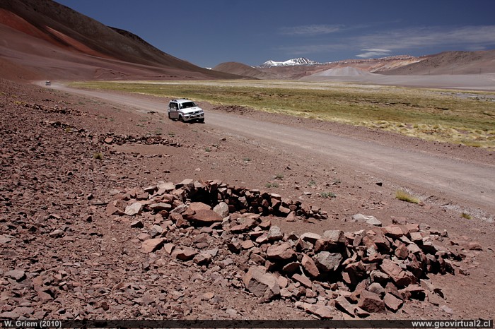 Ruinen der ersten Bewohner des Bereiches,  in den Anden der Atacama Region in Chile