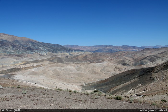 Vista panorámica desde la Sierra Alcota hacia al sur - Desierto Atacama, Chile