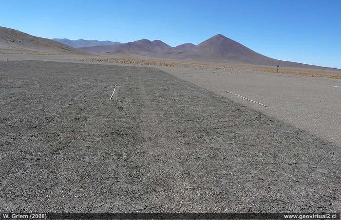Ehemalige Landebahn inmitten der Anden in der Atacama-Wüste, Chile