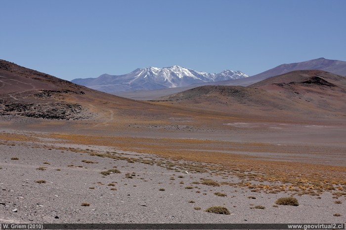 Die Landschaft zwischen Pedernales und Maricunga in den Anden der Atacama Wüste in Chile