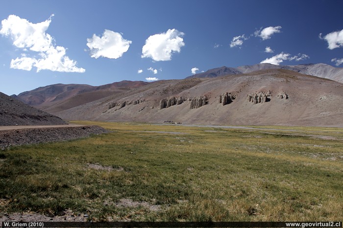In den Anden der Atacama Region: Hier beim Pircas Negas Pass