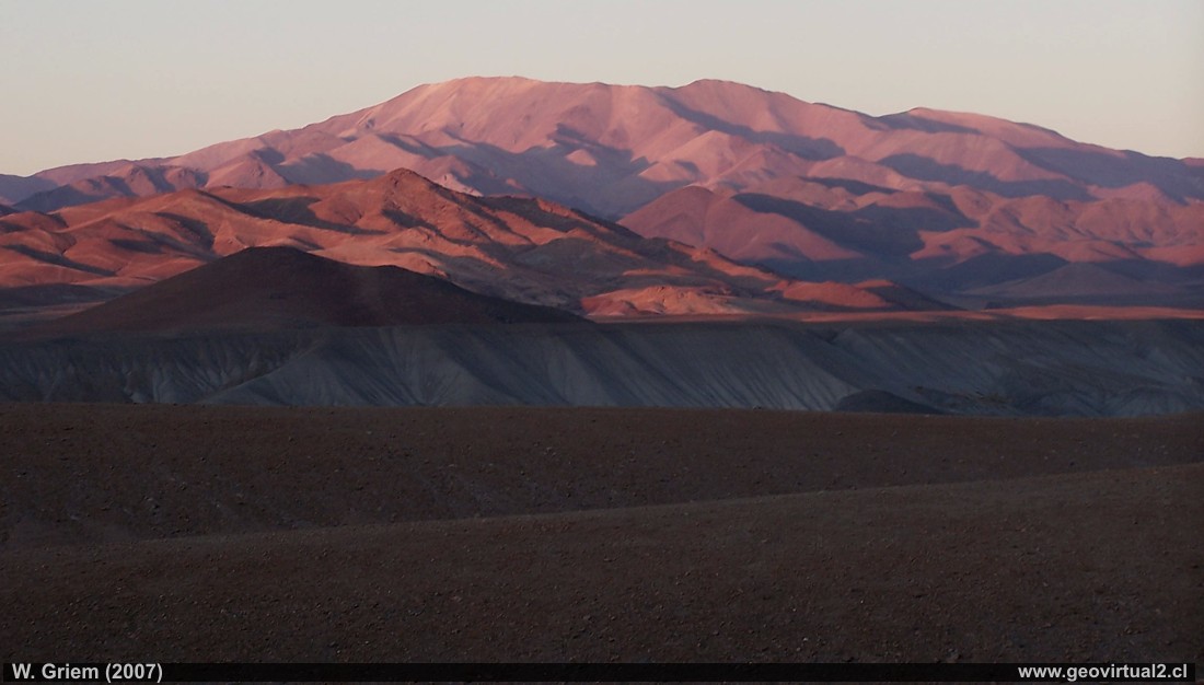Abendstimmung am Vicuña Berg - Atacama Wüste
