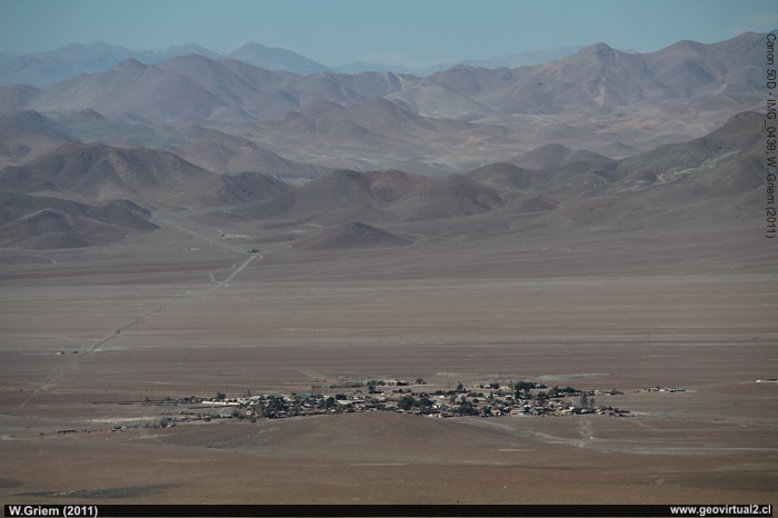 Die Atacamawüste mit dem Ort Inca de Oro in Chile