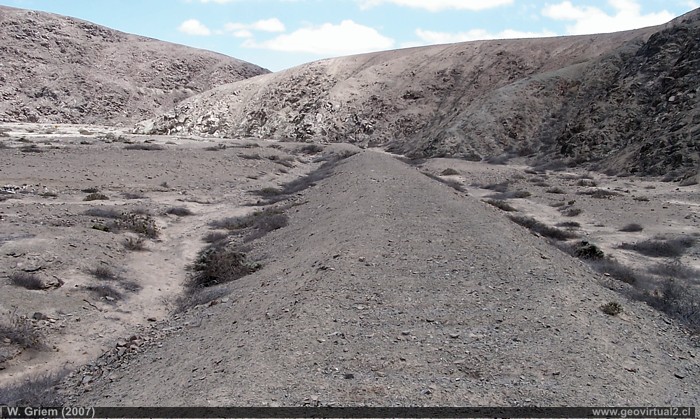 Terraplen del ferrocarril Animas en la Región de Atacama, Chile