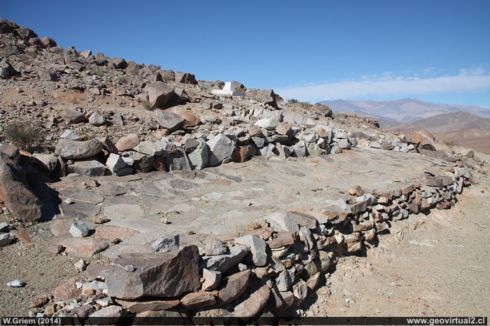 Plataforma en la mina Virginia de Cachiyuyo de Llampos en el desierto de Atacama, Chile