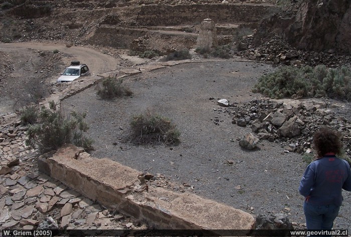 Ruinen des ehemaligen Silberbergwerkes Santa Rosa in Chañarcillo, Atacama-Wüste, Chile
