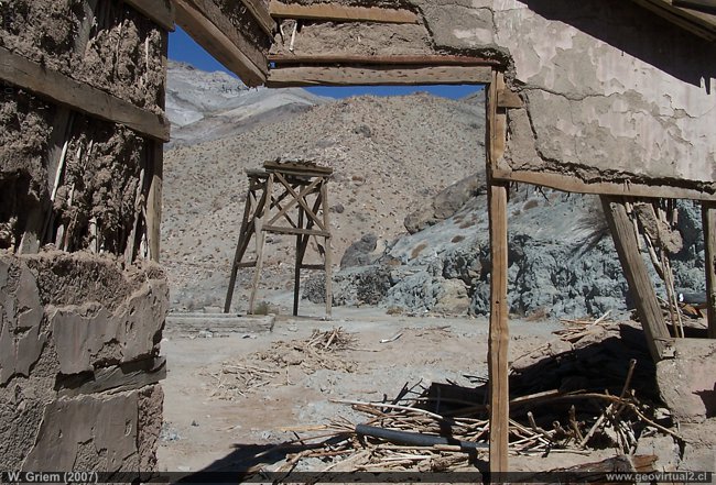 Ruinas de la Mina Mollaca - en las cercanías de Cerro Blanco, Atacama - Chile  