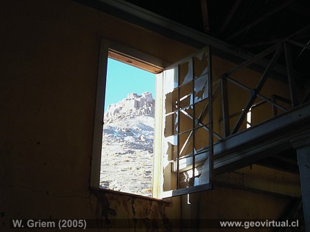 Foto: Vista desde la ventana de la iglesia de Cerro Blanco; Región Atacama, Chile
