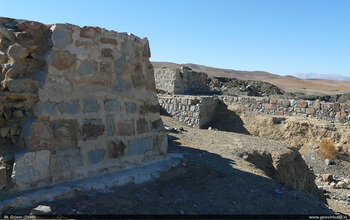 Ruinen der ehemaligen Bergbau Siedlung Tres Puntas in der Atacama Wüste, Chile