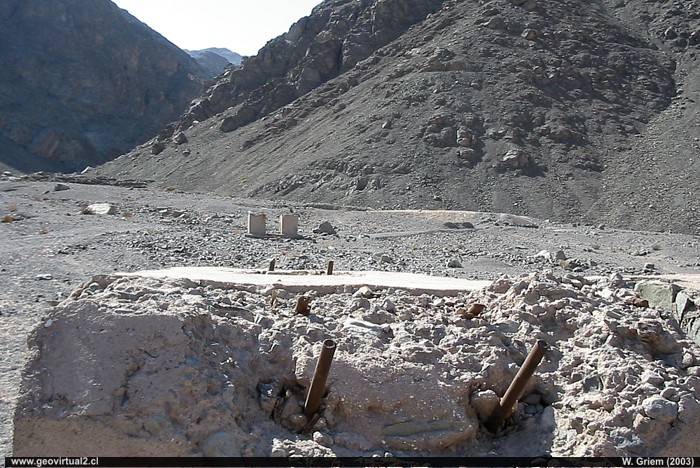 Restos del Andarivel minero en Puquios, Desierto de Atacama