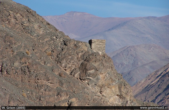 Base del andarivel en Puquios, Región de Atacama (Chile) 