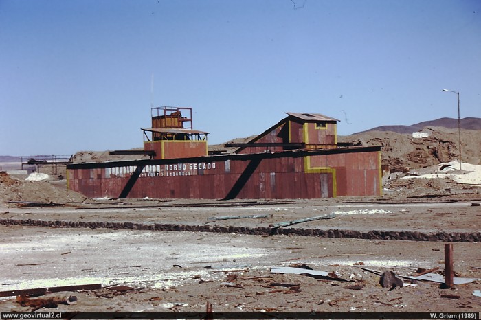Restos de la Oficina salitrera Alemania; cerca de Taltal en pleno desierto de Atacama - Chile