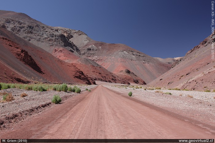 Atacama: Landschaft in den Anden von Atacama, Chile: Beim Turbio Fluss