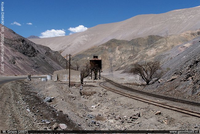 Ferrocarril en Atacama - Estación Río de la Sal cerca Llanta