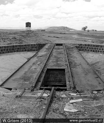 Ehemaliges Bahnhofgelände inmitten der Atacama Wüste, Salpeter Distrikt bei Taltal, Nordchile