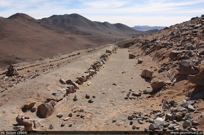 Camino histórico en Cachiyuyo, Llampos, Región de Atacama, Chile 